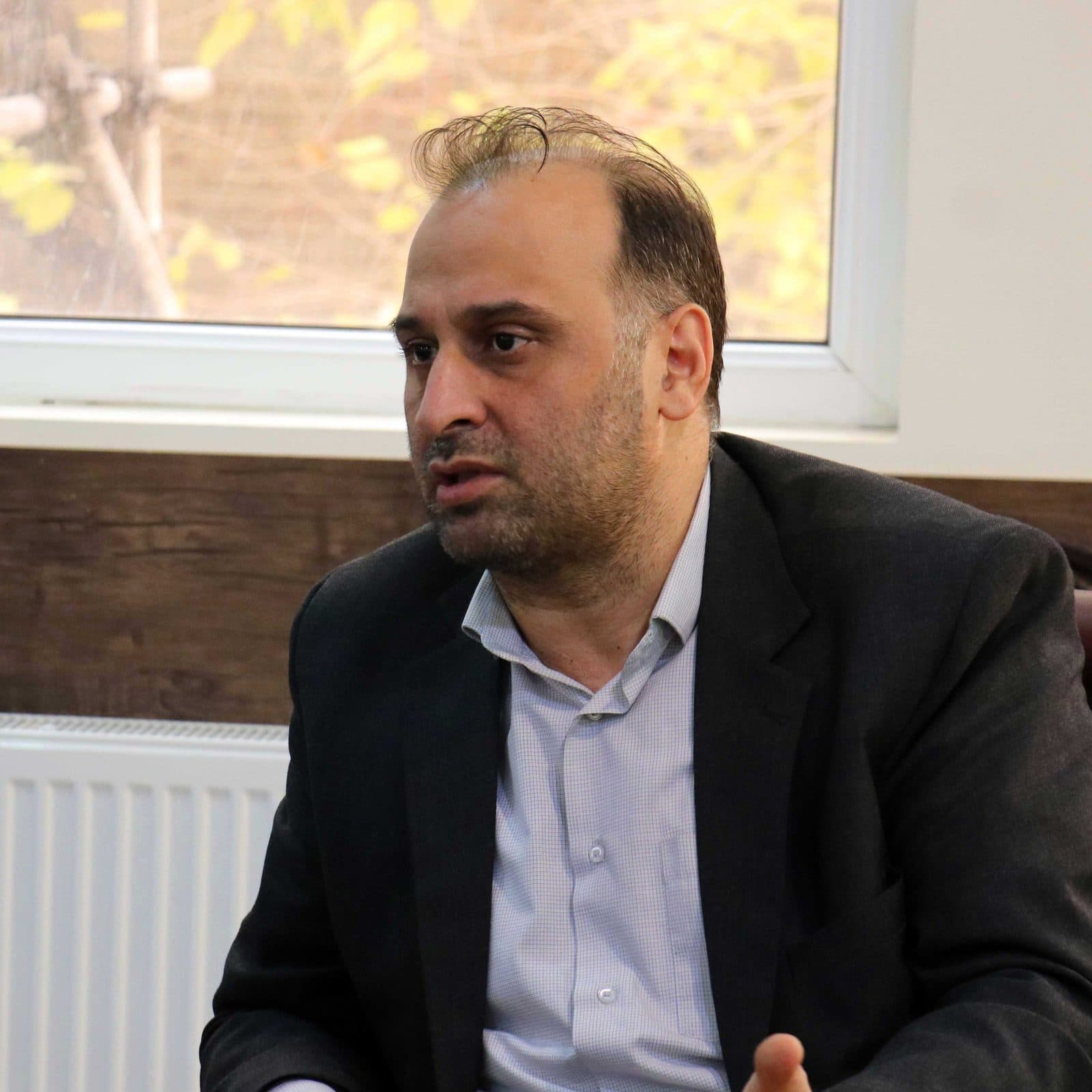 "برگزاری نشست هم اندیشی هنرمندان فیلمساز کرمانشاهی"