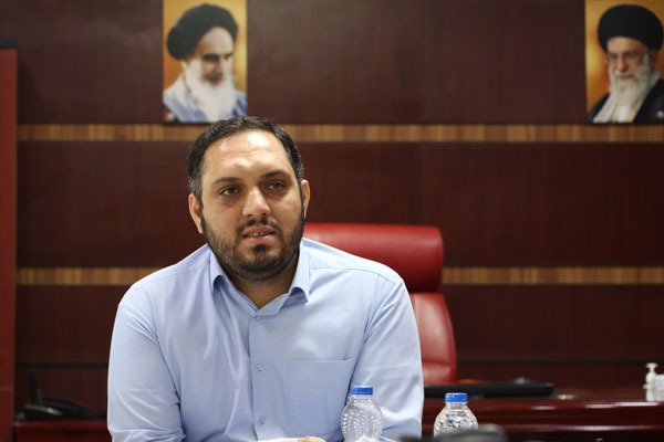 مراکز استانی حوزه هنری پرچمدار هنر بومگرای انقلاب اسلامی باشند